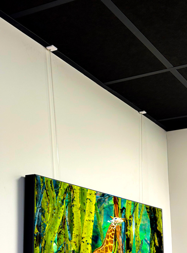 Accrochage tableau faux plafond